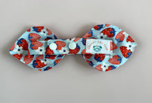 Load image into Gallery viewer, š Strawberry Fields Cravat